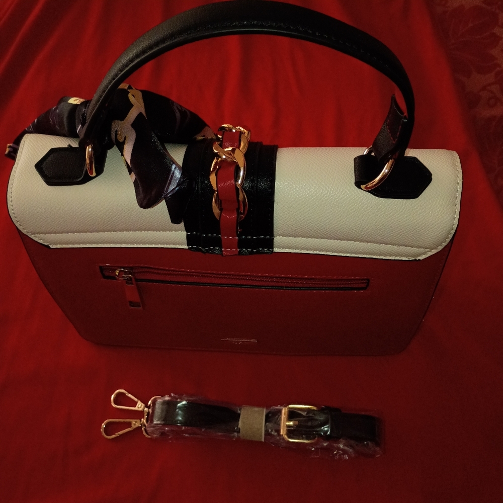 Authentic NEW - Picture 7 of 9